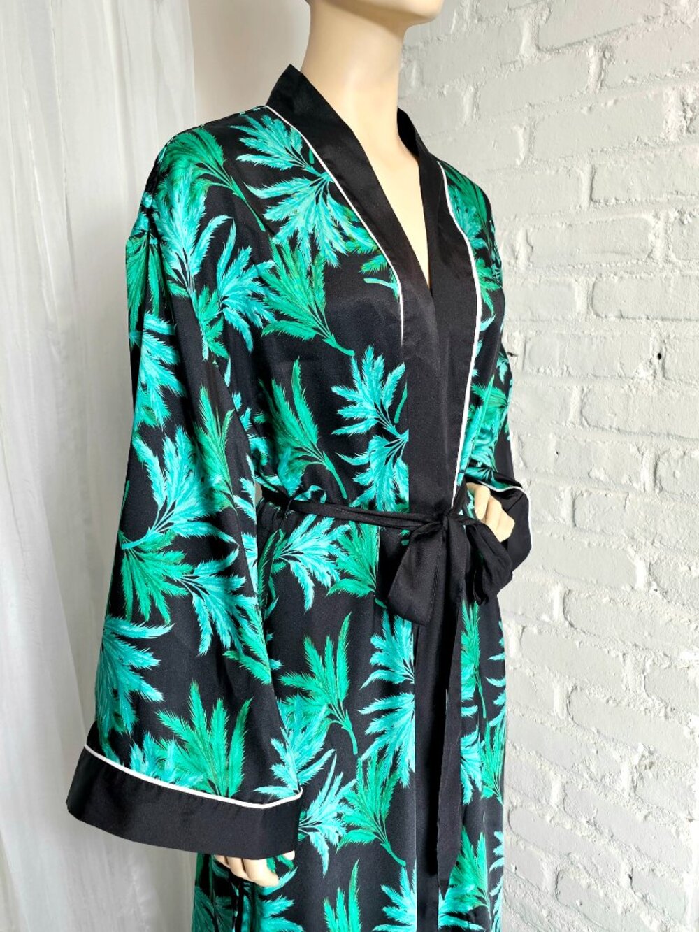 Fe Noel x Target Feathered Palm Print Robe & Wide Leg Pants Set Size XL Black - Picture 4 of 16